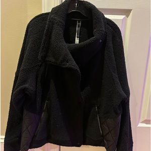 Black Lululemon Sherpa jacket women’s size 10